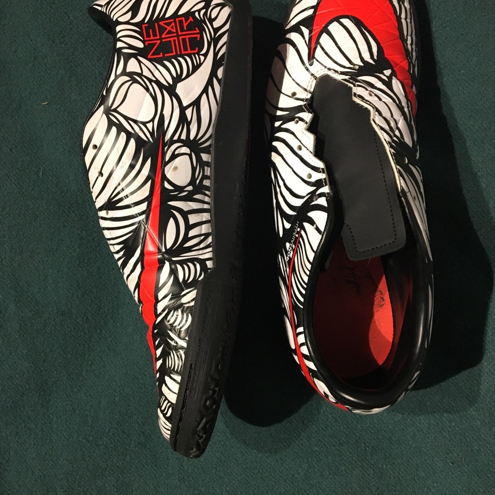 Nike Hypervenom 3 size 9